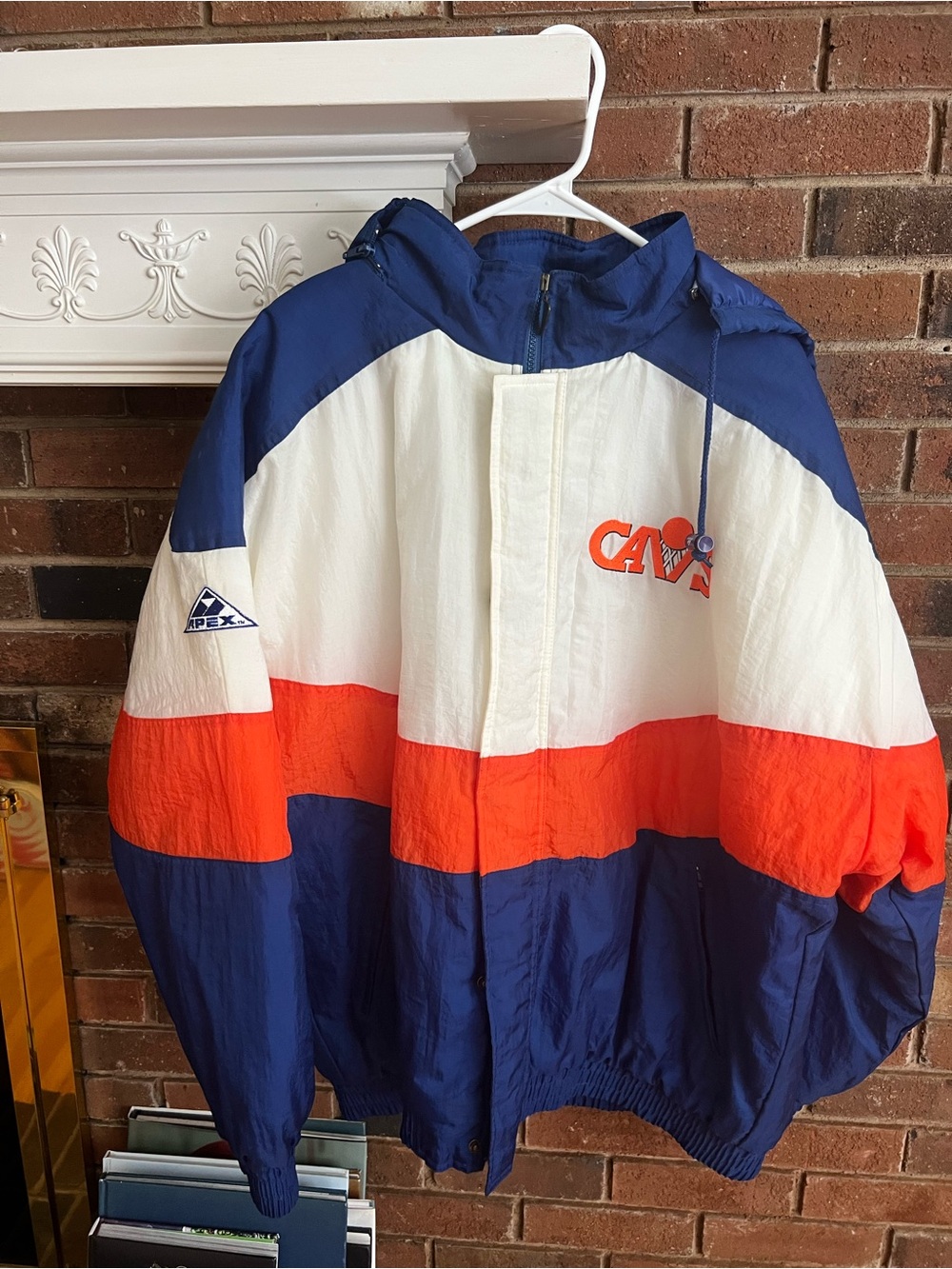 VINTAGE Cleveland Cavaliers Colorblock PufferJacket